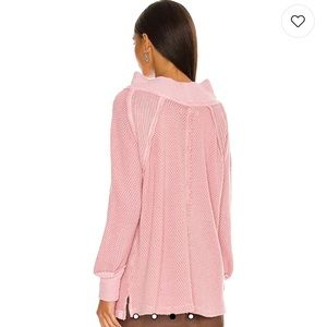 NWT  Free People “She’s a keeper” top in Faded coral Size: XS